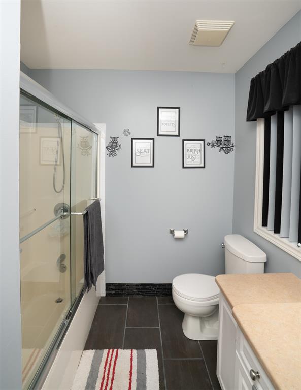 108 AUGUSTA Boulevard, Sarnia Ontario, Canada