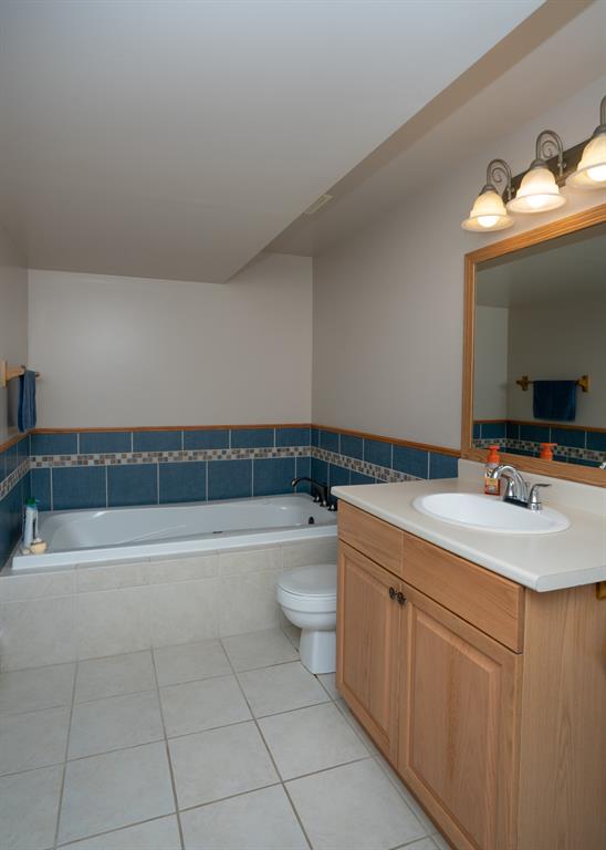 108 AUGUSTA Boulevard, Sarnia Ontario, Canada