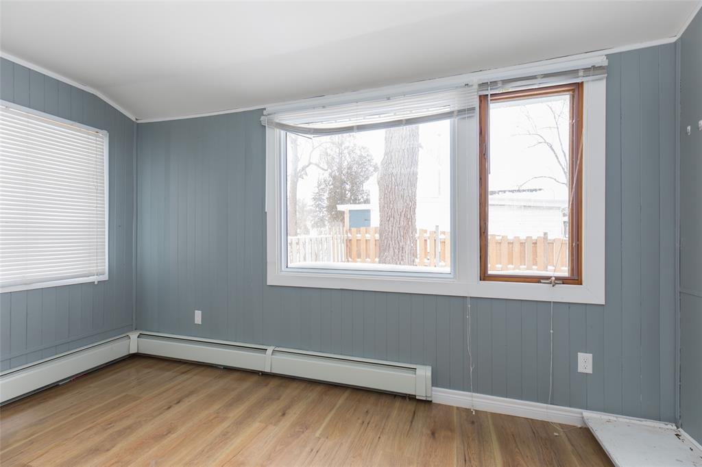 674 BROADWAY Street, Plympton-Wyoming, Ontario, Canada