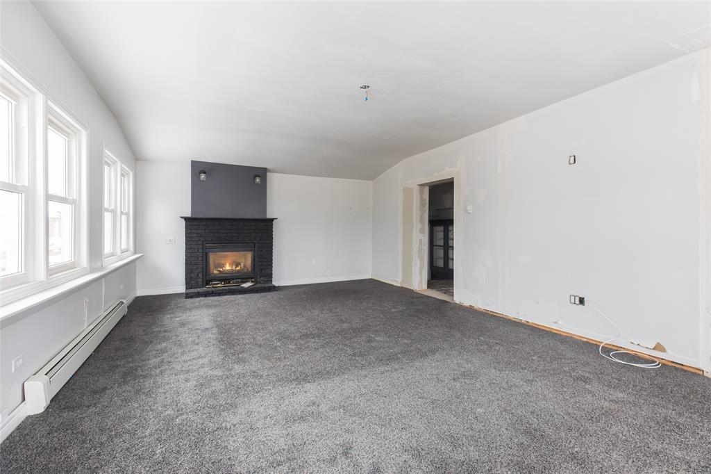 674 BROADWAY Street, Plympton-Wyoming, Ontario, Canada