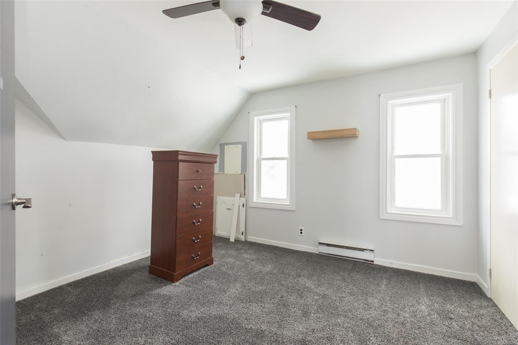 674 BROADWAY Street, Plympton-Wyoming, Ontario, Canada