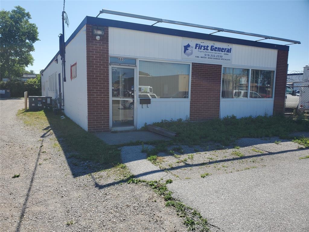 880 PHILLIP Street East, Sarnia, Ontario, Canada