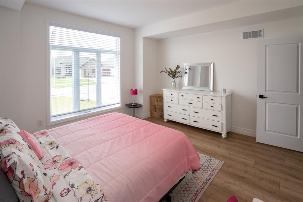 3554 MIA Lane, Plympton-Wyoming, Ontario, Canada