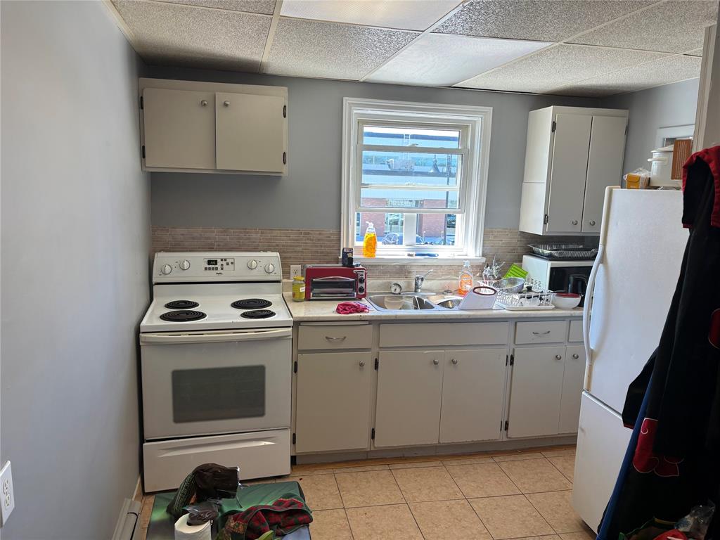 200 LOCHIEL Street, Sarnia, Ontario, Canada photo 22