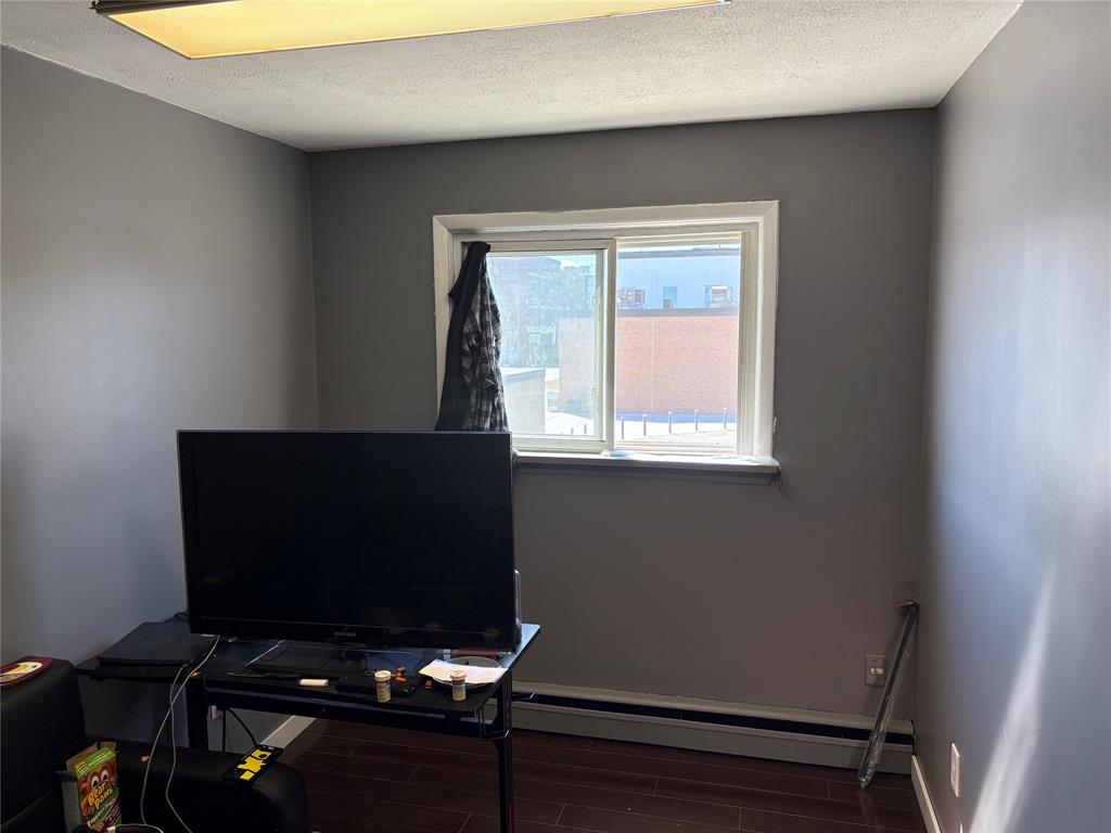 200 LOCHIEL Street, Sarnia, Ontario, Canada photo 24