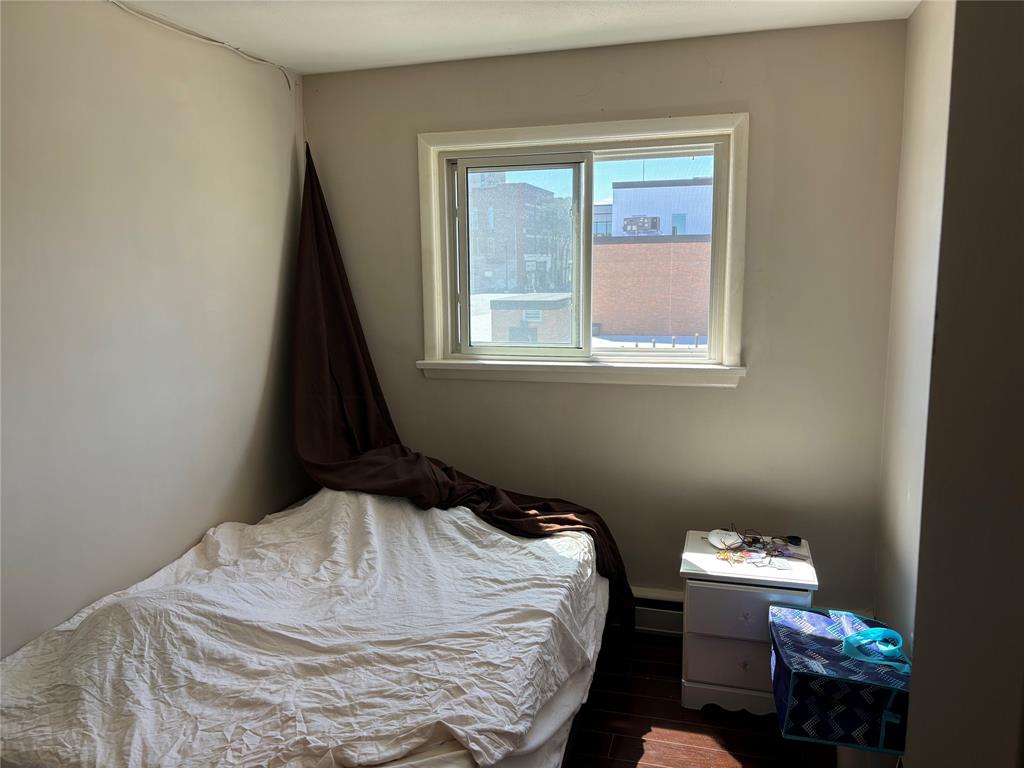 200 LOCHIEL Street, Sarnia, Ontario, Canada photo 25