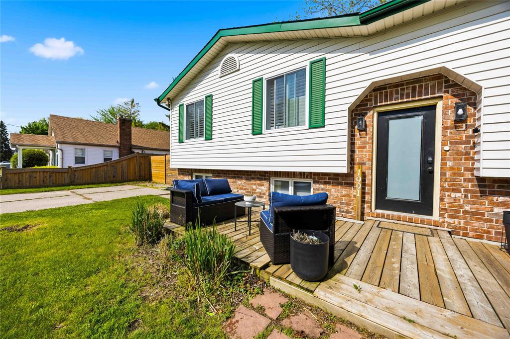 1991 JAMES Street West, Sarnia, Ontario, Canada photo 4