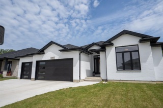3554 MIA Lane, Plympton-Wyoming Ontario, Canada