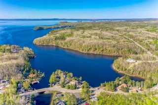 42 Bowlands Bay Road, Skead Ontario