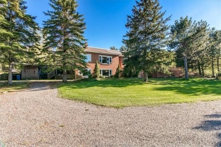 42 Bowlands Bay Road, Skead Ontario