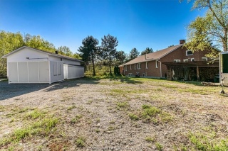 42 Bowlands Bay Road, Skead Ontario