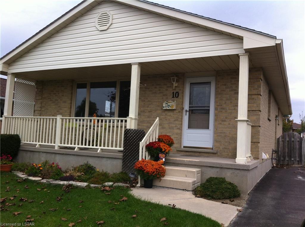 10 RICKWOOD Place, St. Thomas Ontario, Canada