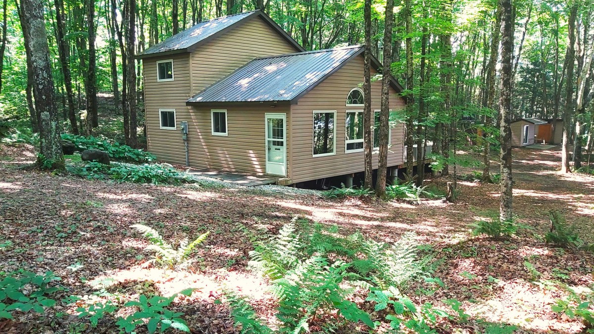 1082D Hereford Highland Lane, Farm Lake, North Frontenac, Ontario, Canada photo 2