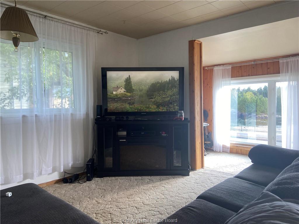 54 Lakeshore Street, Capreol, Ontario, Canada