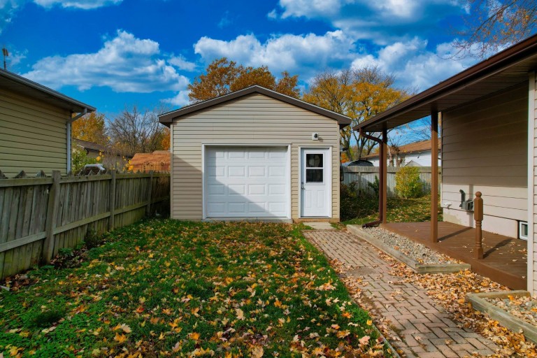 136 Bedford Crescent, Sarnia, Ontario, Canada