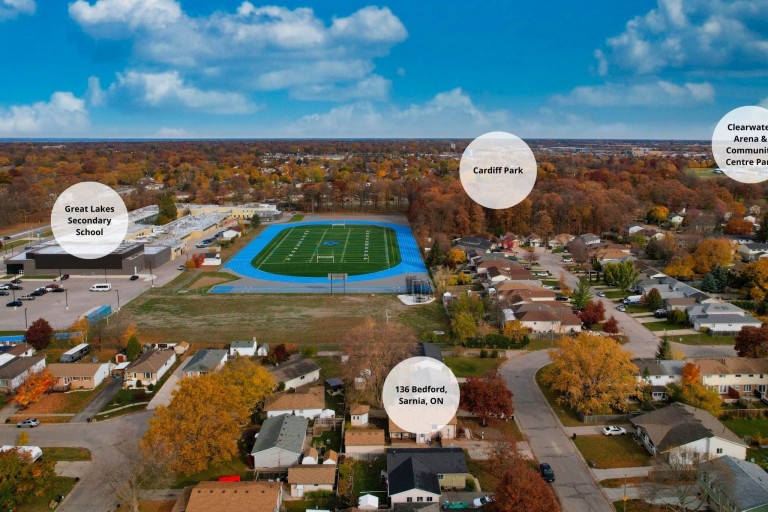136 Bedford Crescent, Sarnia, Ontario, Canada