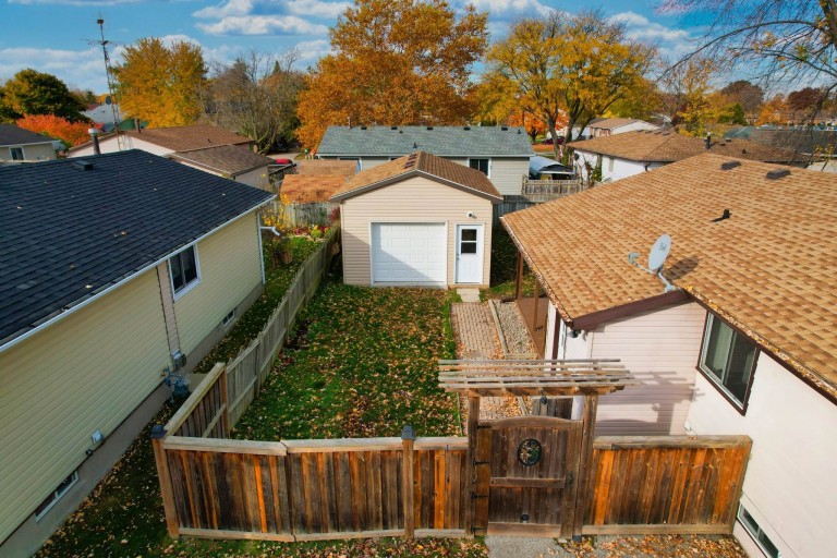 136 Bedford Crescent, Sarnia, Ontario, Canada