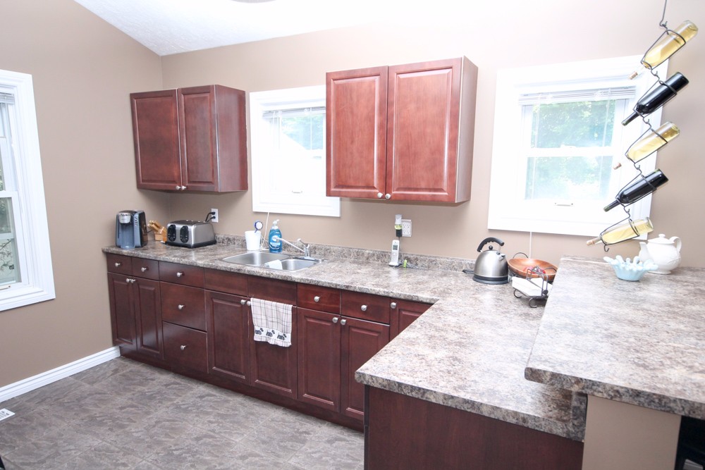 1163 MATHEWS AVE, Sarnia, Ontario, Canada photo 2