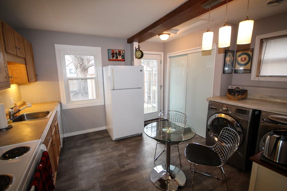 139 EVERGREEN Drive, Sarnia, Ontario, Canada photo 4