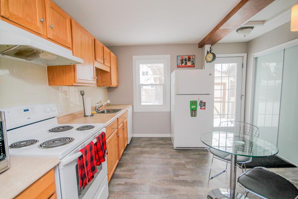 139 EVERGREEN Drive, Sarnia, Ontario, Canada photo 5