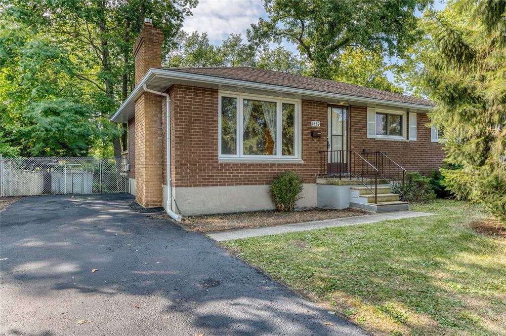 1379 MURPHY Road, Sarnia, Ontario, Canada