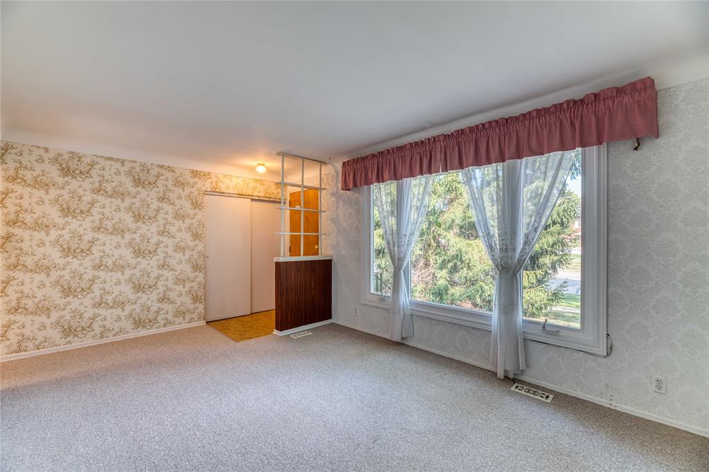 1379 MURPHY Road, Sarnia, Ontario, Canada photo 4