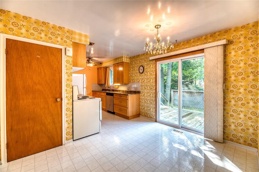 1379 MURPHY Road, Sarnia, Ontario, Canada photo 6