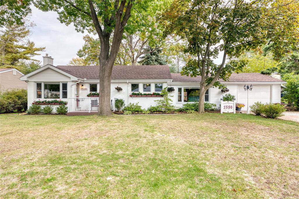 1550 MALLAH Drive, Sarnia, Ontario, Canada