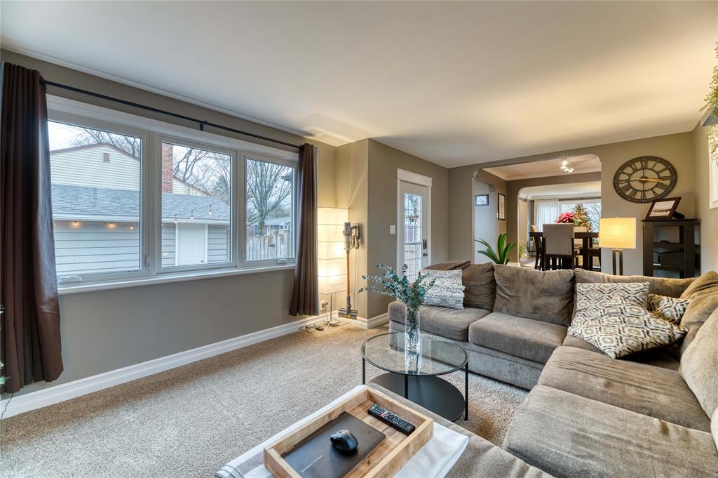 568 HOLLYWOOD Place, Sarnia, Ontario, Canada photo 8