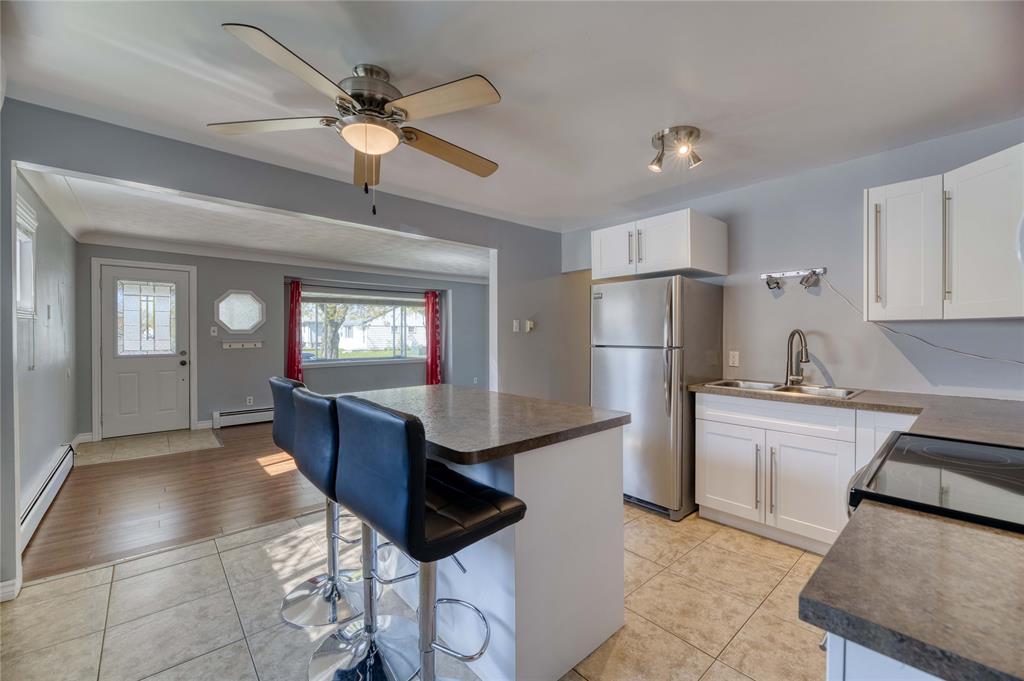 781 SYCAMORE Drive, Sarnia, Ontario, Canada photo 9
