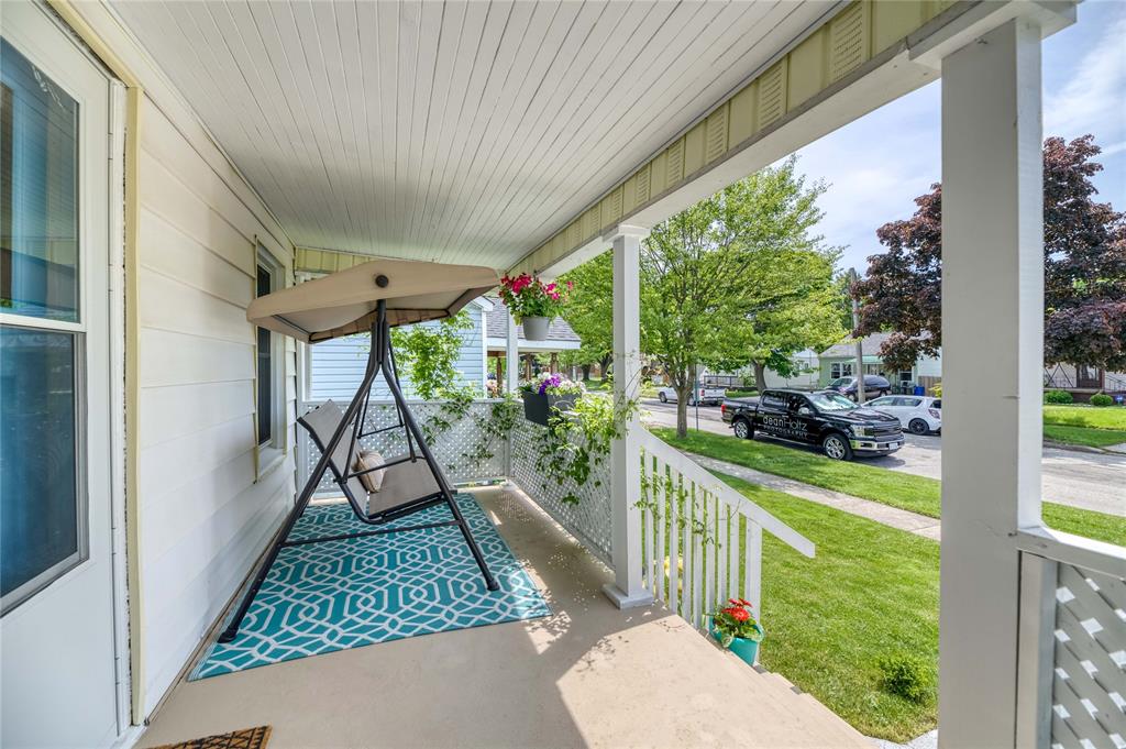 320 BRIGHT Street, Sarnia, Ontario, Canada photo 2