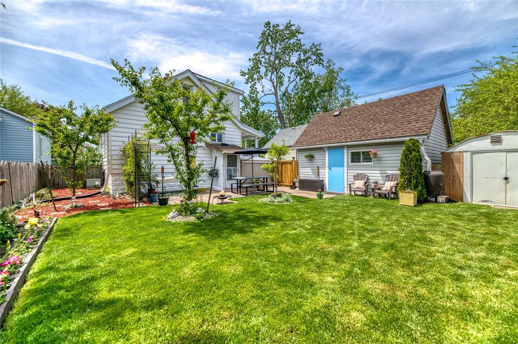320 BRIGHT Street, Sarnia, Ontario, Canada photo 3