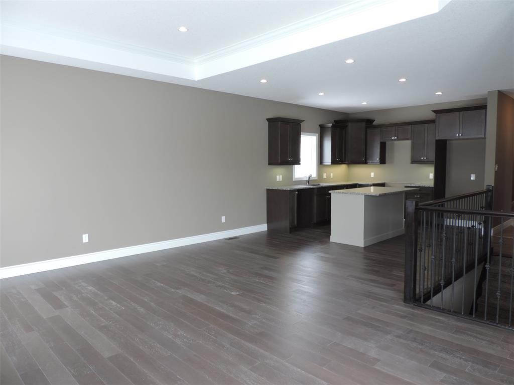 648 Ketter Way, Plympton-Wyoming, Ontario, Canada