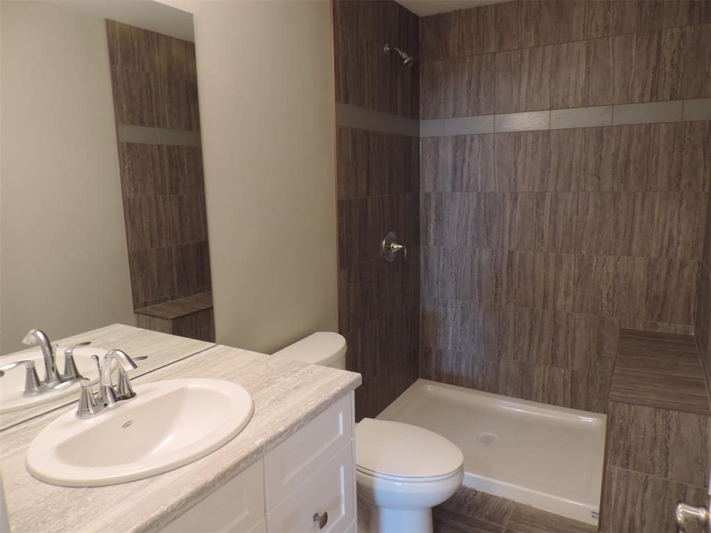 648 Ketter Way, Plympton-Wyoming, Ontario, Canada