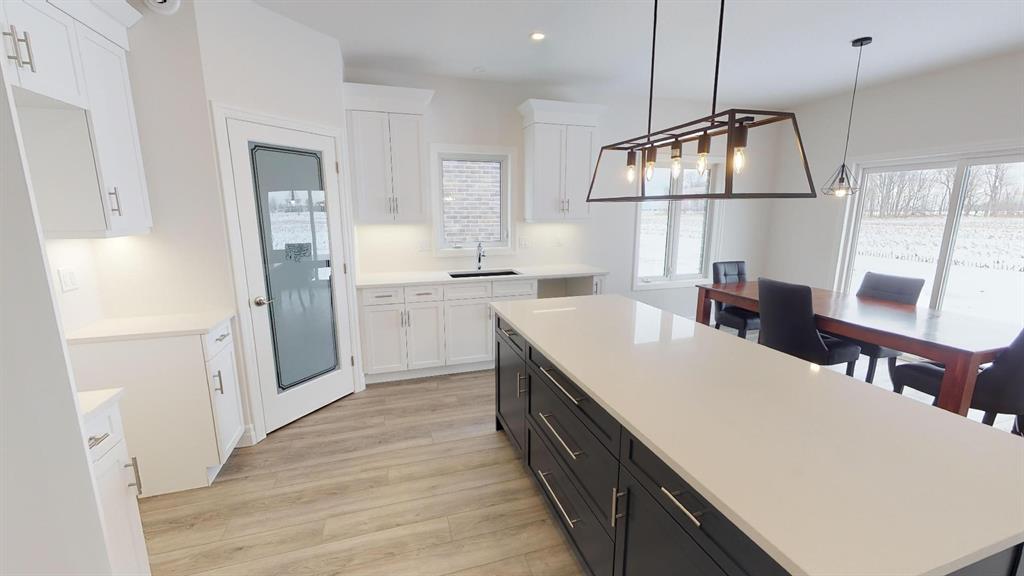 481 Huron Street, Plympton-Wyoming, Ontario, Canada
