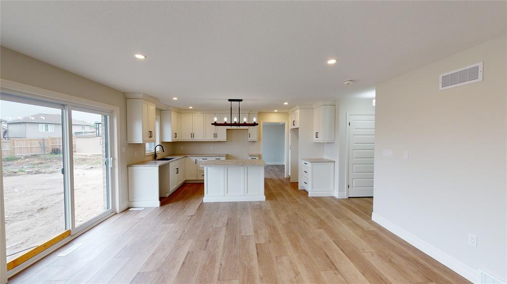 650 Ketter Way, Plympton-Wyoming, Ontario, Canada