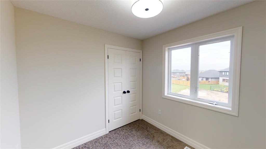650 Ketter Way, Plympton-Wyoming, Ontario, Canada