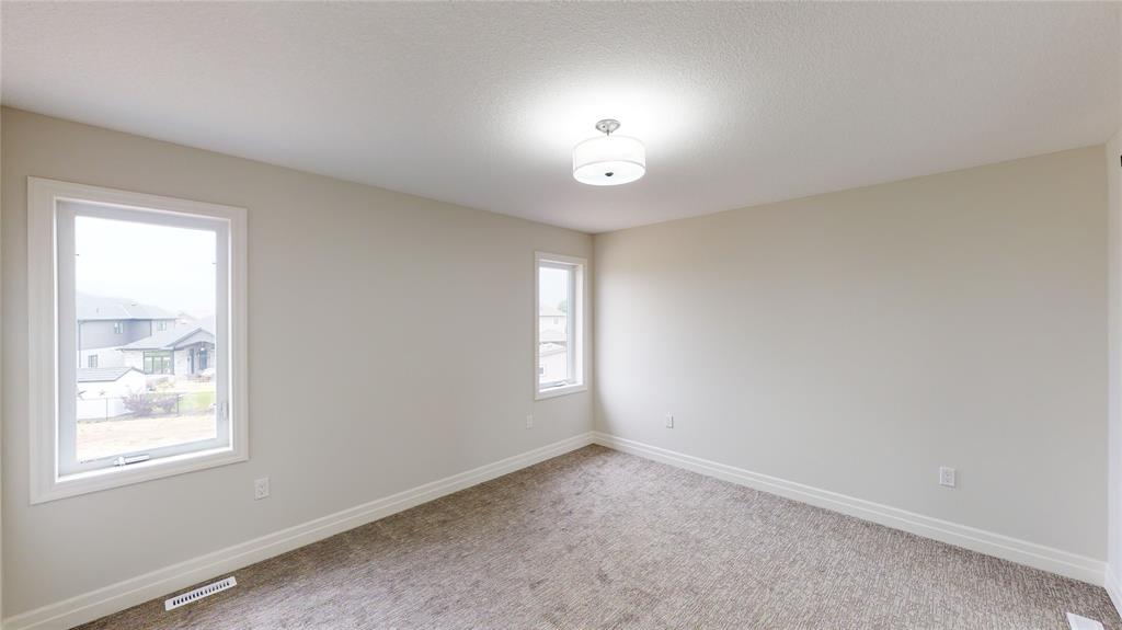 650 Ketter Way, Plympton-Wyoming, Ontario, Canada