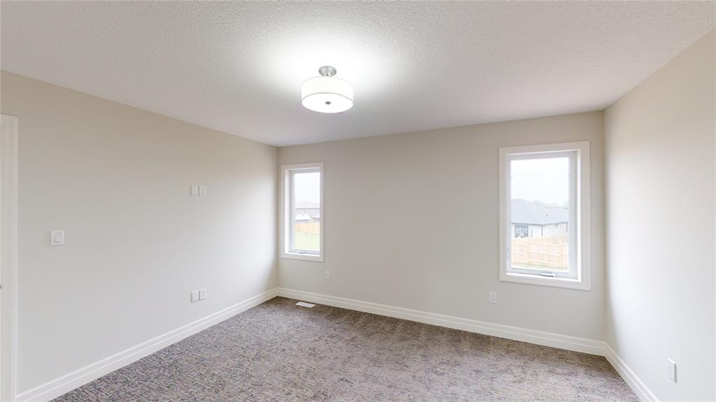 650 Ketter Way, Plympton-Wyoming, Ontario, Canada