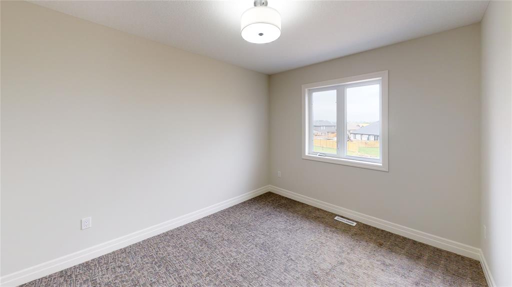 650 Ketter Way, Plympton-Wyoming, Ontario, Canada