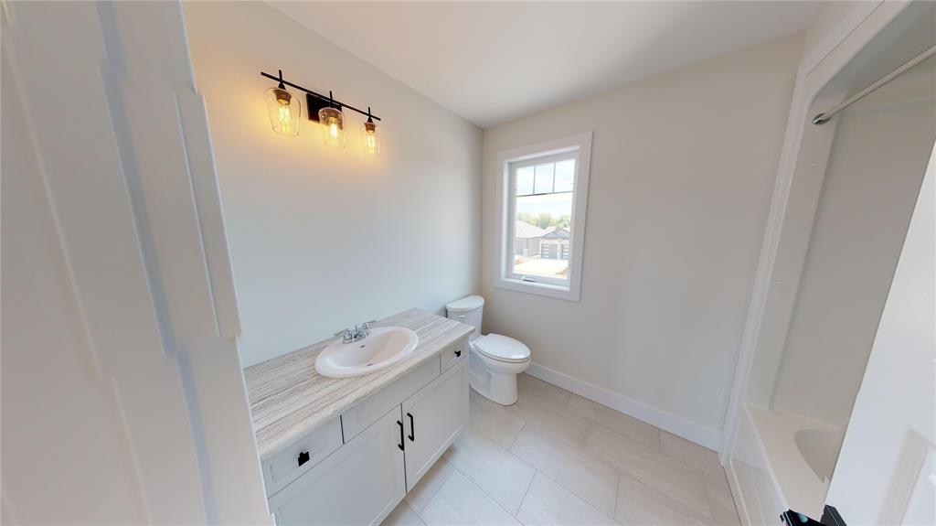 655 Ketter Way , Plympton-Wyoming, Ontario, Canada