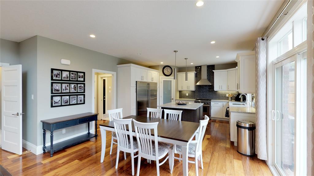 648 Ketter Way, Plympton-Wyoming, Ontario, Canada