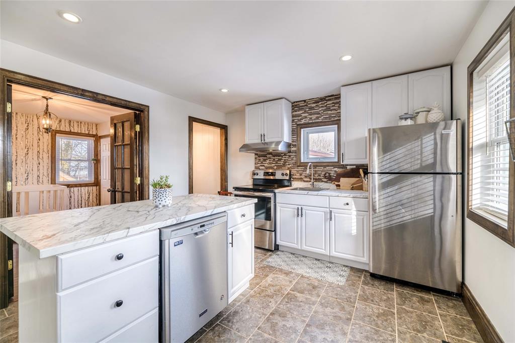 4534 JAMES Street, Oil Springs, Ontario, Canada photo 4