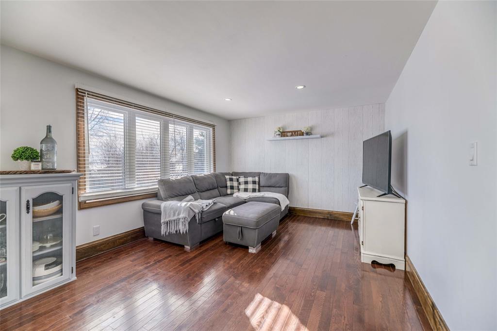 4534 JAMES Street, Oil Springs, Ontario, Canada photo 9