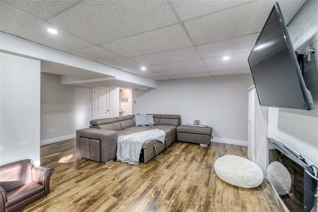 4534 JAMES Street, Oil Springs, Ontario, Canada photo 24