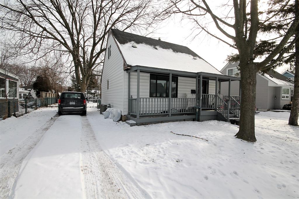 112 POPLAR Street, Sarnia, Ontario, Canada