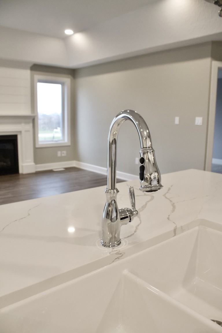 656 Ketter Way, Plympton-Wyoming, Ontario, Canada