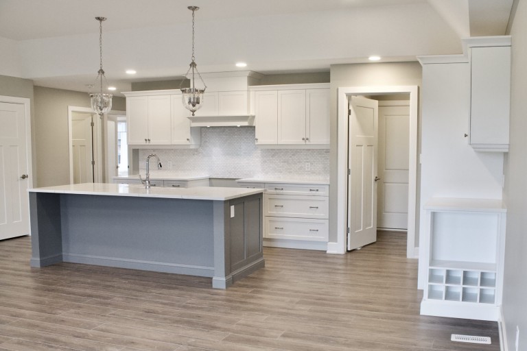 656 Ketter Way, Plympton-Wyoming, Ontario, Canada