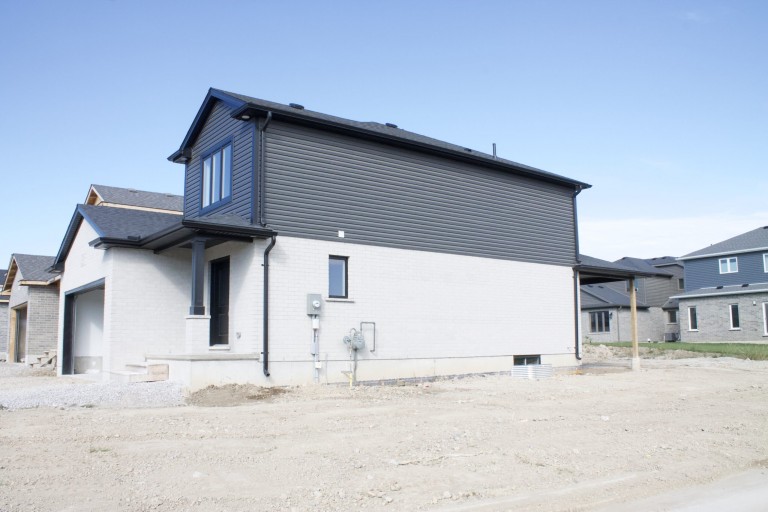 638 Ketter Way, Plympton-Wyoming, Ontario, Canada