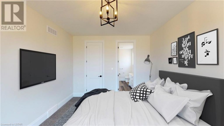 653 Ketter Way, Plympton-Wyoming, Ontario, Canada